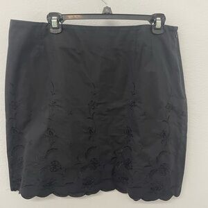 Saks Real Clothes size 14 black skirt